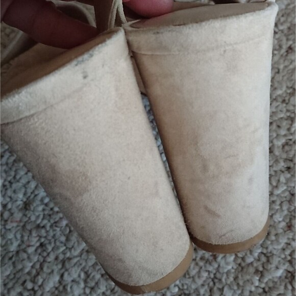 Stuart Weitzman Open Scalloped Taupe Sued Platform Sandal size 8.5M - Picture 9 of 12